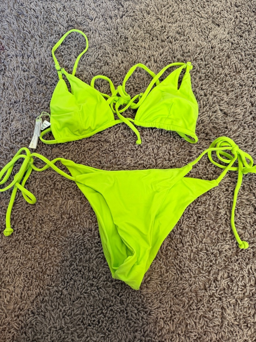 NWOT Love Wave Brooks string bikini in lime green size S
